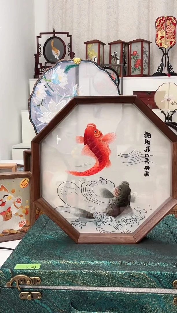 扇子苏绣作品手工摆台
