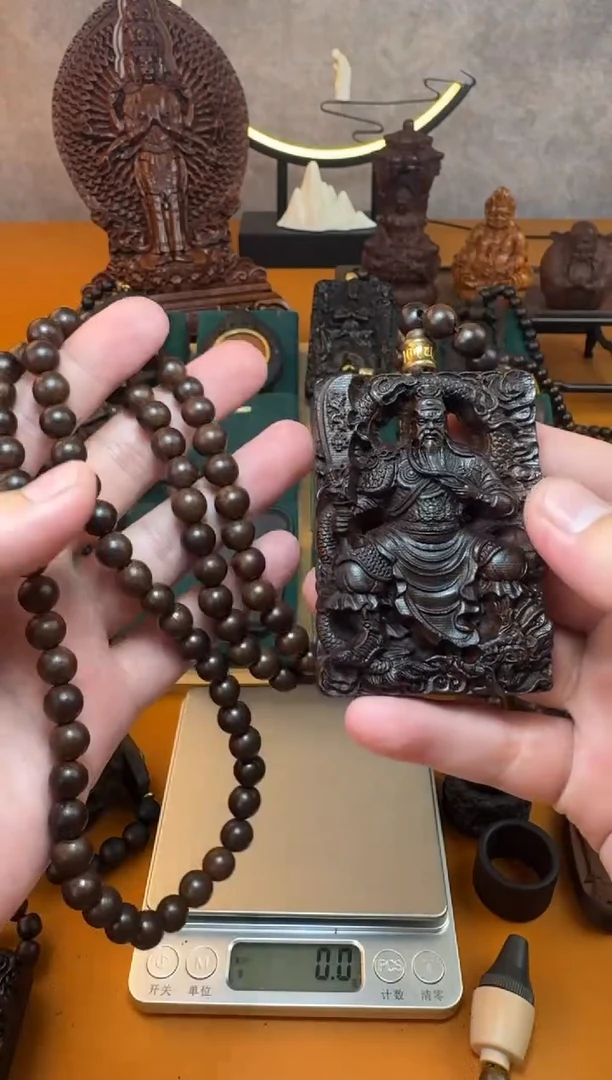 贡木吊坠《巴布亚贡木》新品御龙立刀关公+108颗