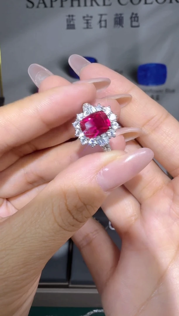 18K金镶嵌戒指红宝石0