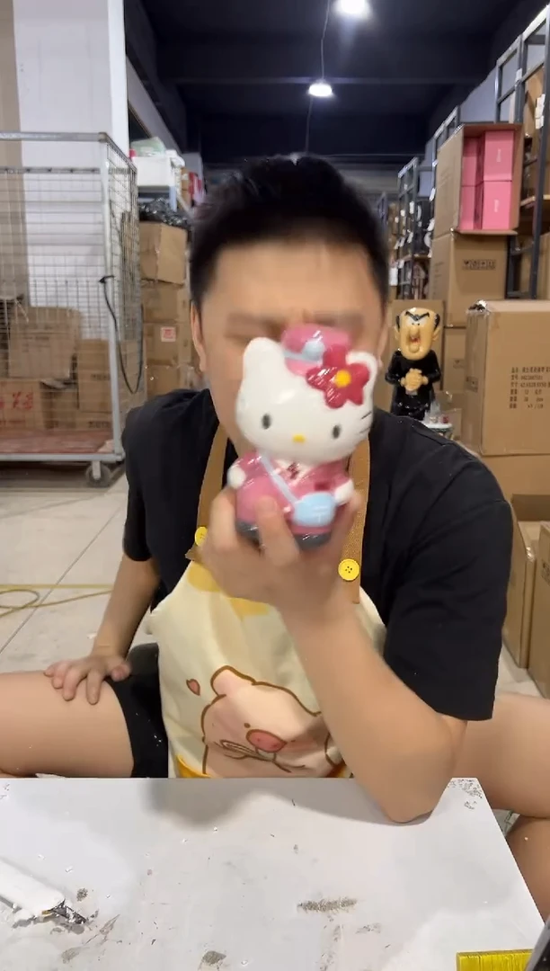 瓷片粉色邮递员kt存钱罐