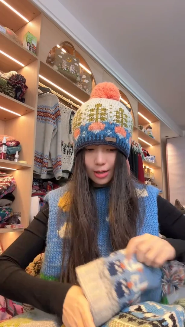 羊毛美利奴蓝色萝卜帽