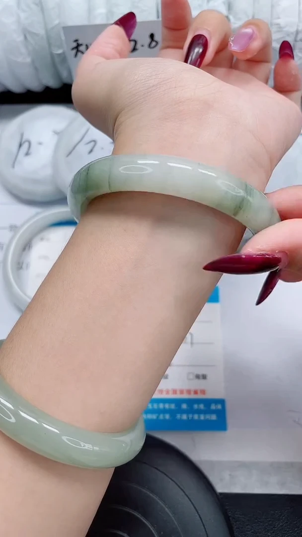 未镶嵌手镯石英质玉6-61/62