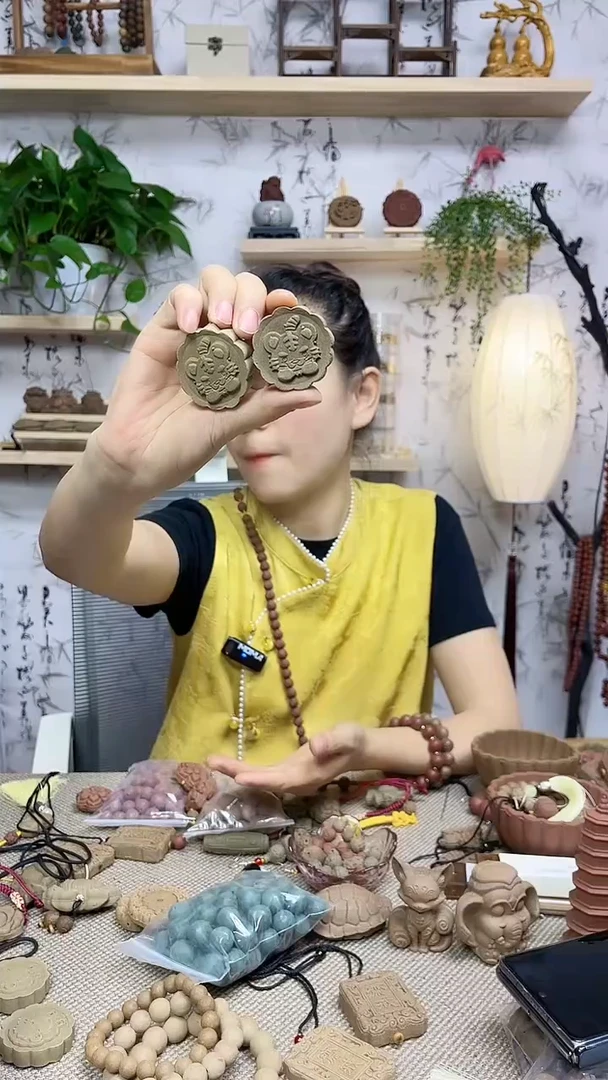 泥塑香身芄 老虎