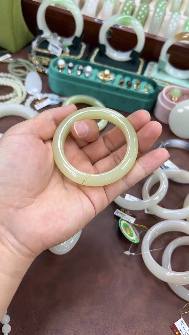 未镶嵌手镯和田玉53-54  313