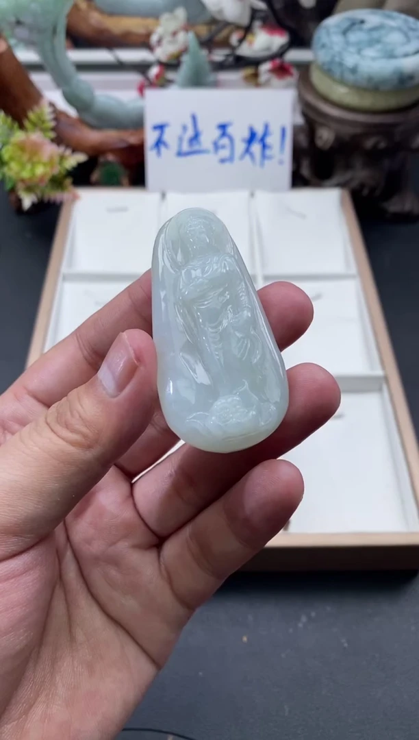 翡翠未镶嵌颈饰天然缅甸A货翡翠