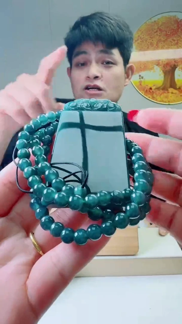 颈饰未镶嵌翡翠天然A货翡翠  多样性随机发其一