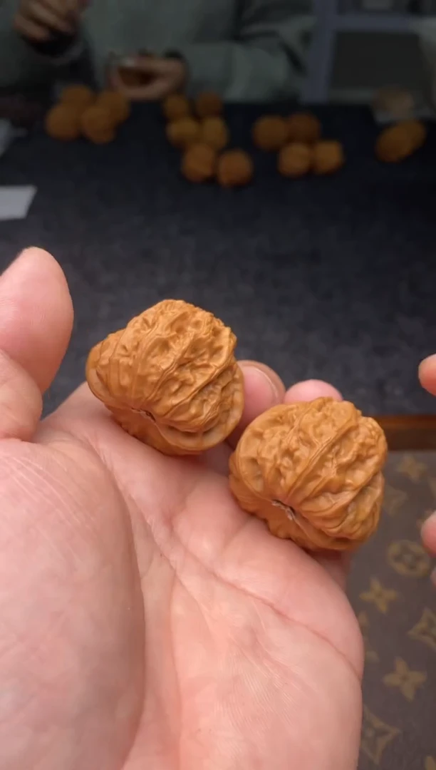把件文玩核桃B102号39尺门头沟元宝