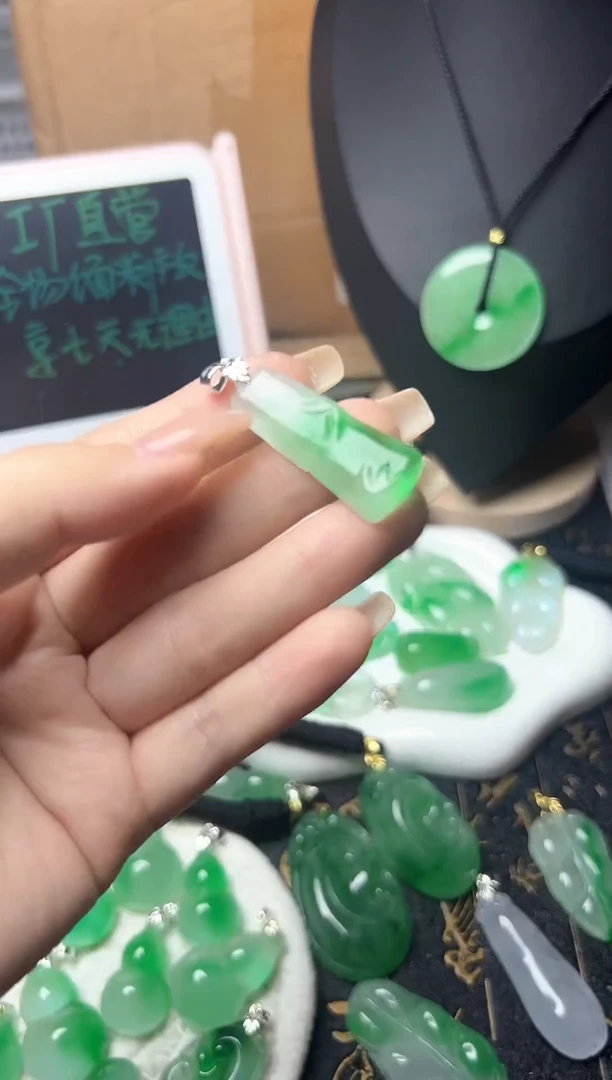 颈饰未镶嵌翡翠所见即所得，一图一物