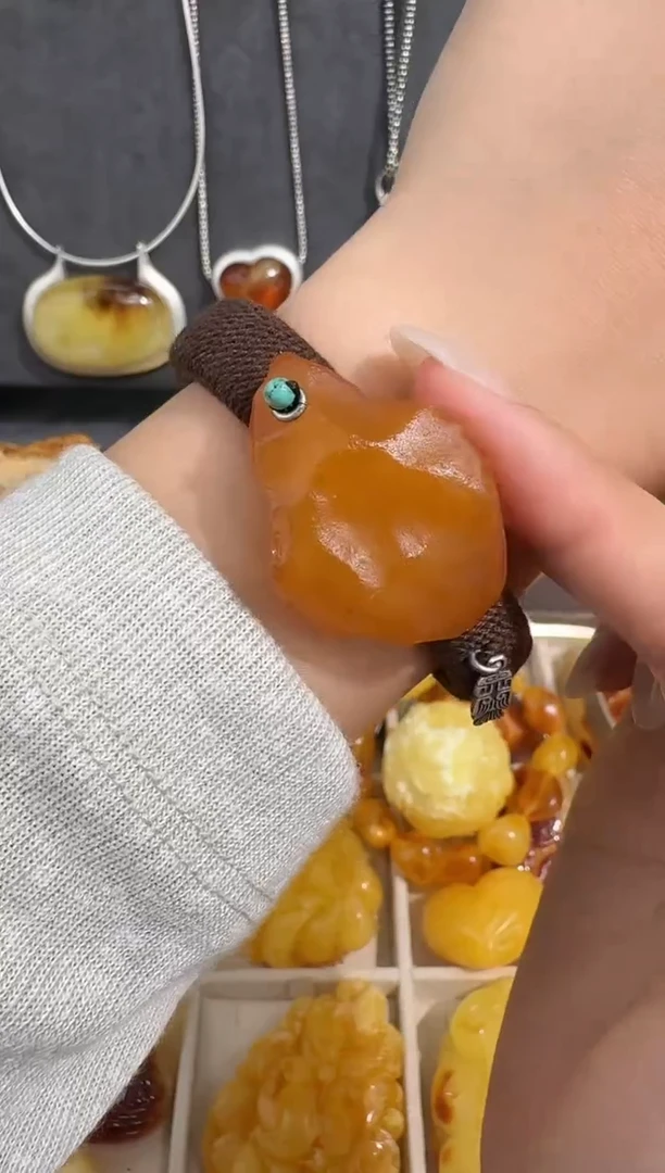 裸石琥珀未镶嵌琥珀