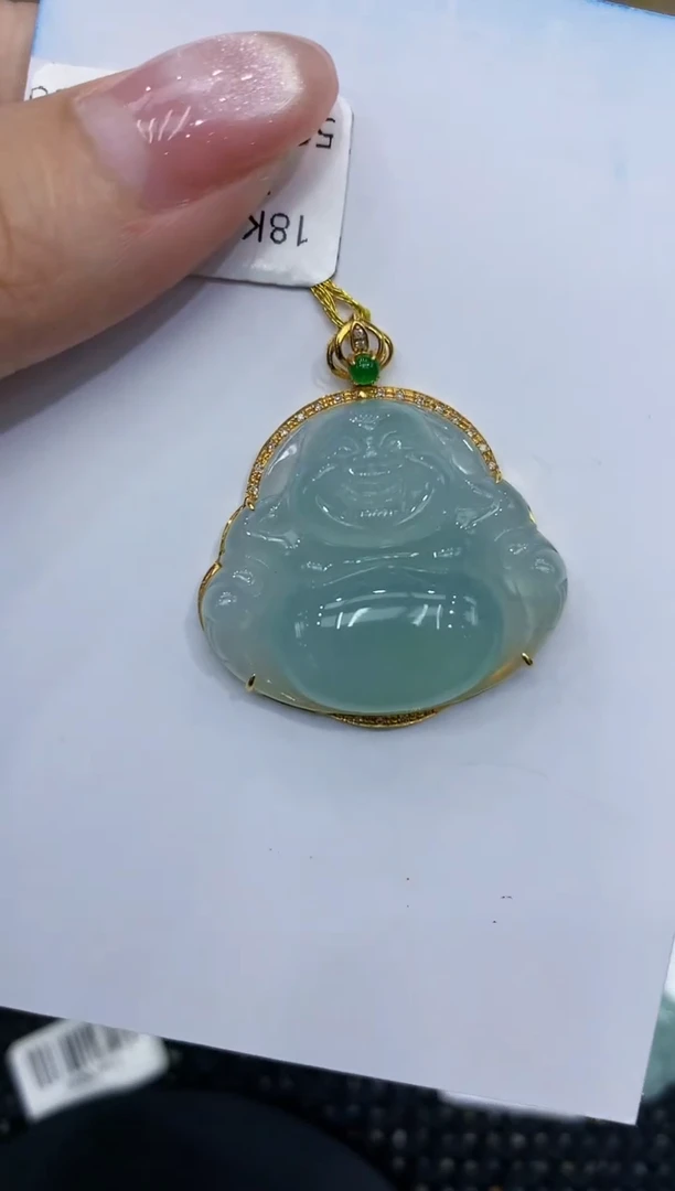 翡翠18K金镶嵌颈饰111111111111