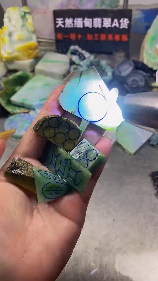 未镶嵌挂件翡翠天然缅甸货翡翠A货692