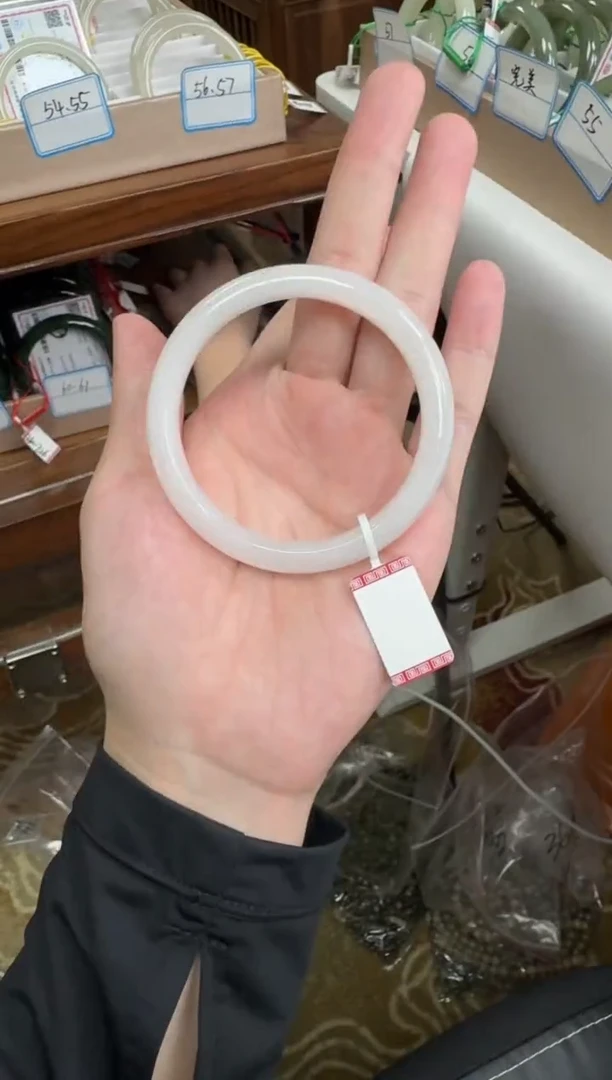 未镶嵌手镯和田玉58-