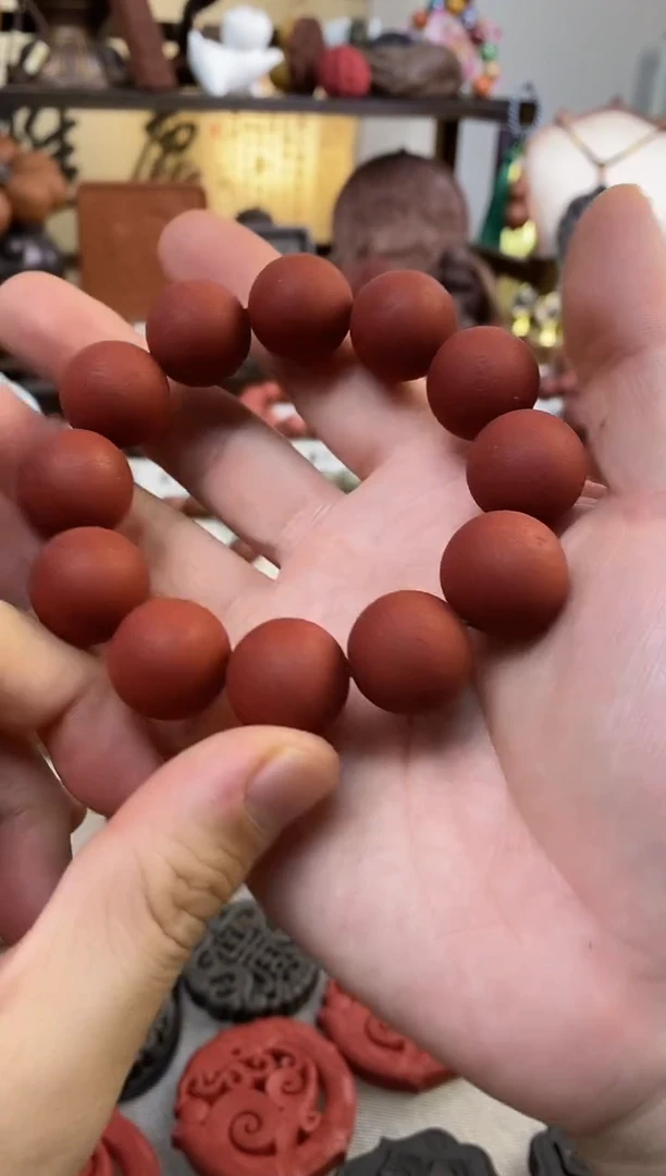 泥塑瑕疵龙麝香手串1.8