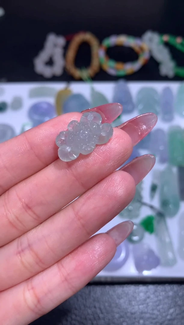 未镶嵌定制翡翠莲花