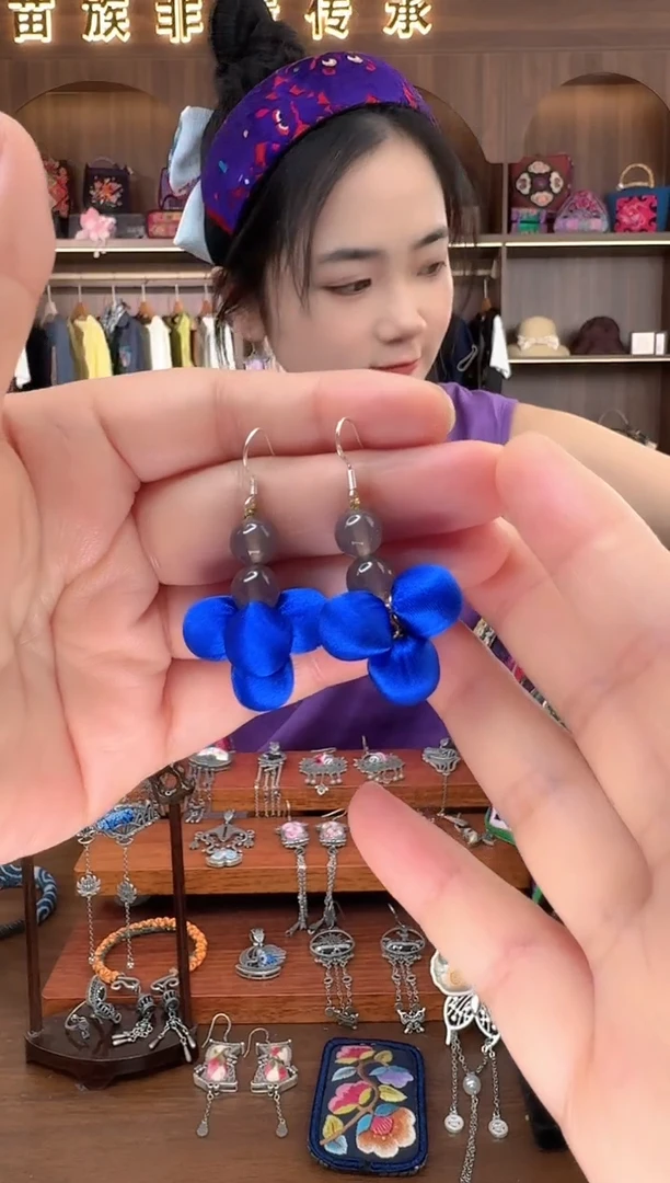 织绣扶光苗绣传承17