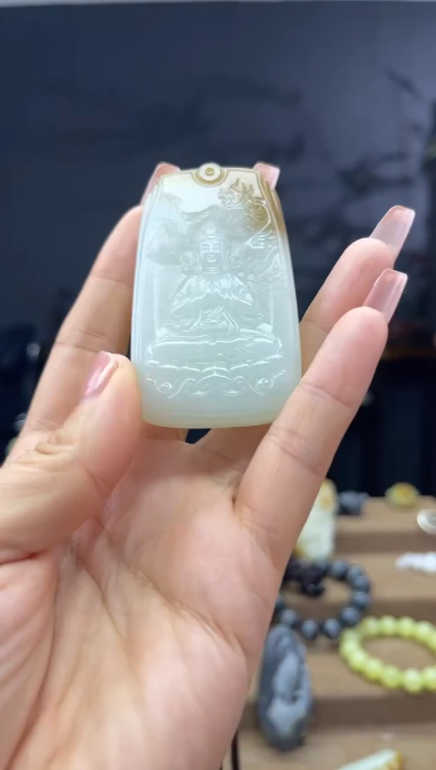 颈饰未镶嵌和田玉1