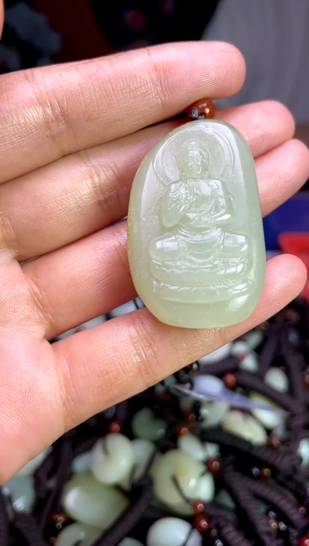 未镶嵌和田玉挂件1