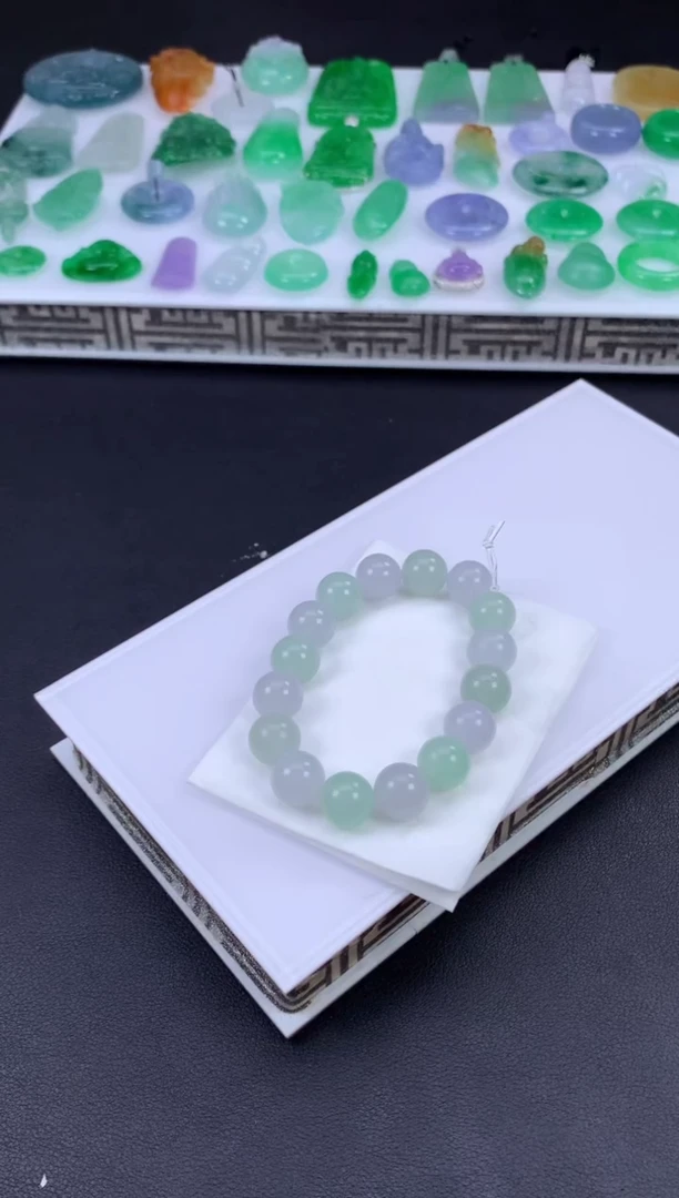 未镶嵌定制翡翠逗翡翠