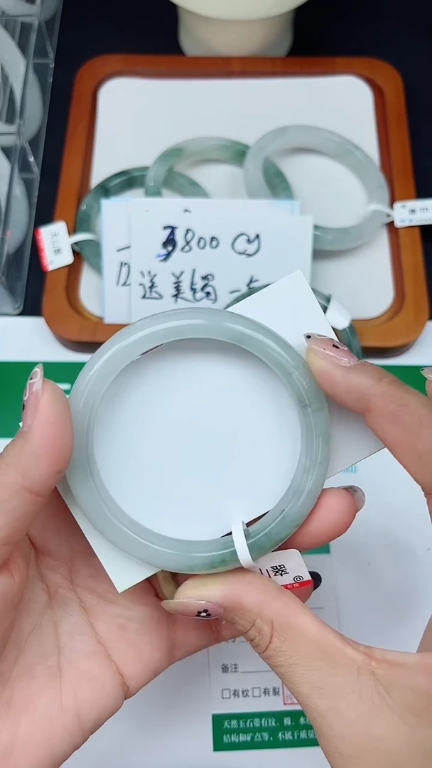 未镶嵌手镯石英质玉49-54/55