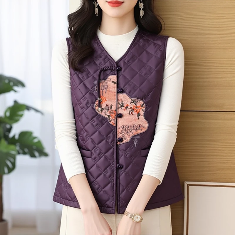 大码妈妈装加绒加厚秋冬中老年洋气国风保暖马甲