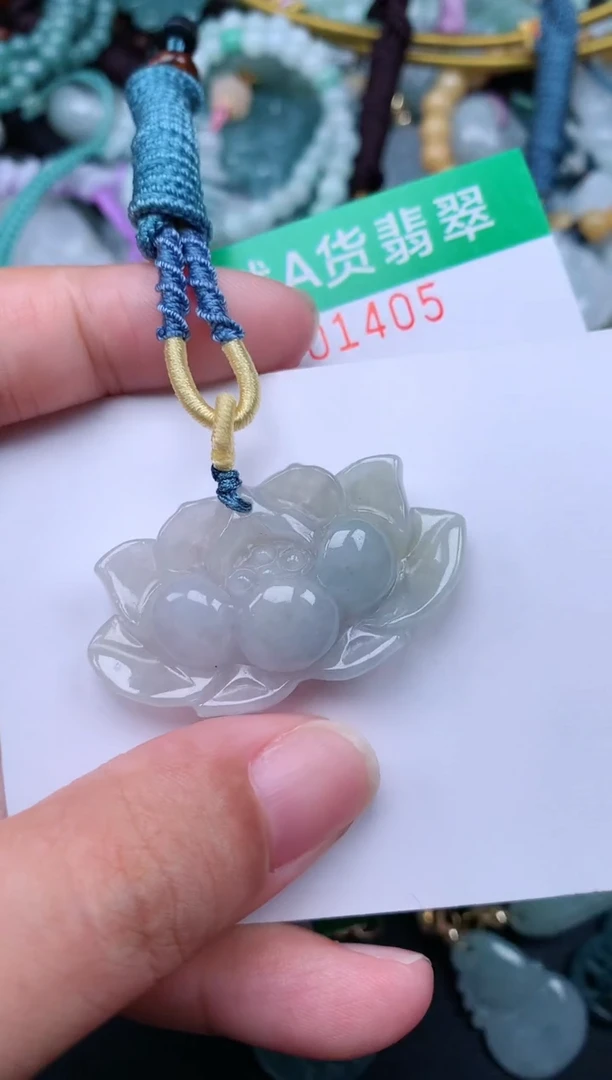 翡翠未镶嵌颈饰.0001405