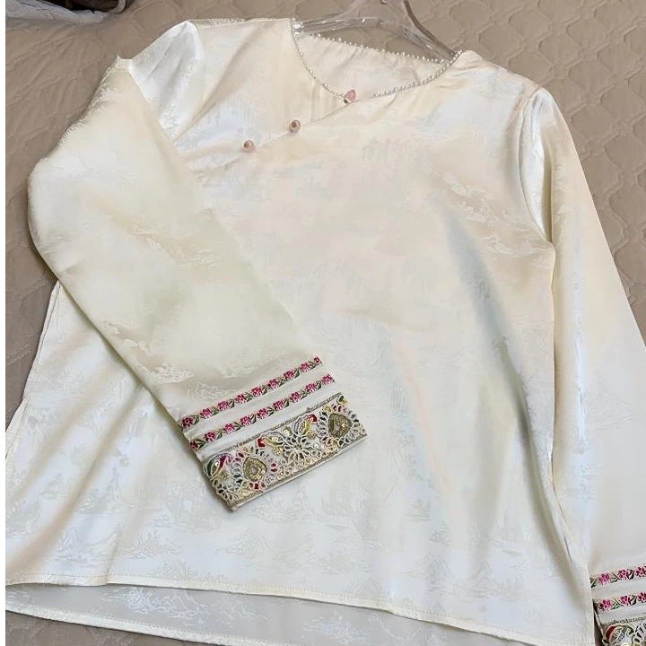 【珠珠绣】新中式国风春季新款百搭气质拼接袖口丝缎提花打底衫
