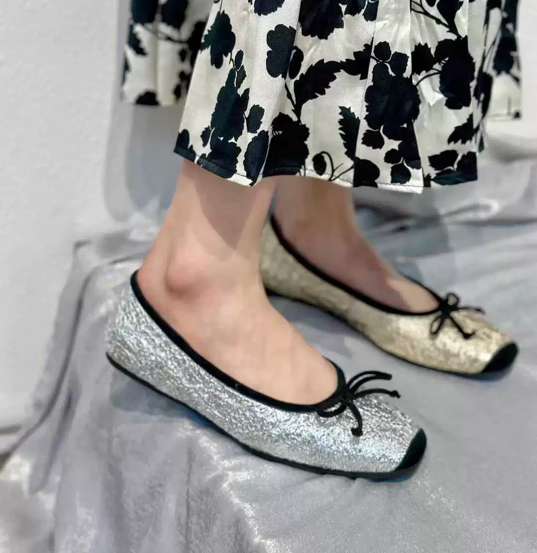 【头层羊皮】【老彭同学】平底蝴蝶结方头软底豆豆鞋212114335E