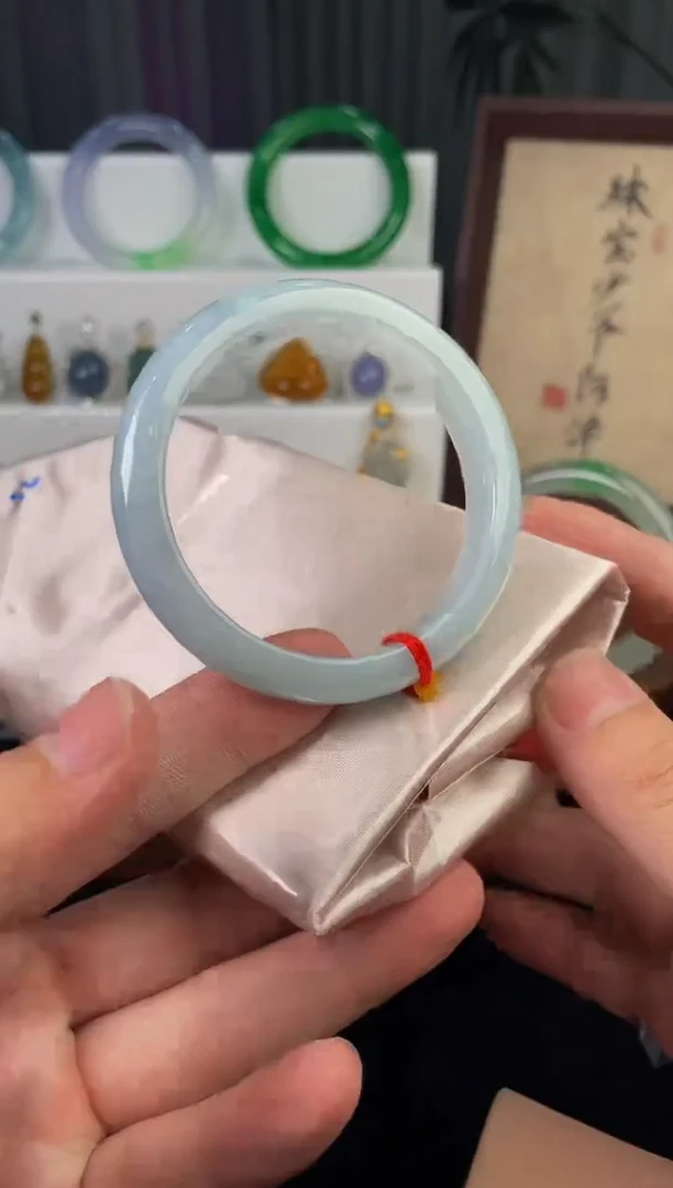 未镶嵌定制翡翠5050毛货不退不换  52-53圈