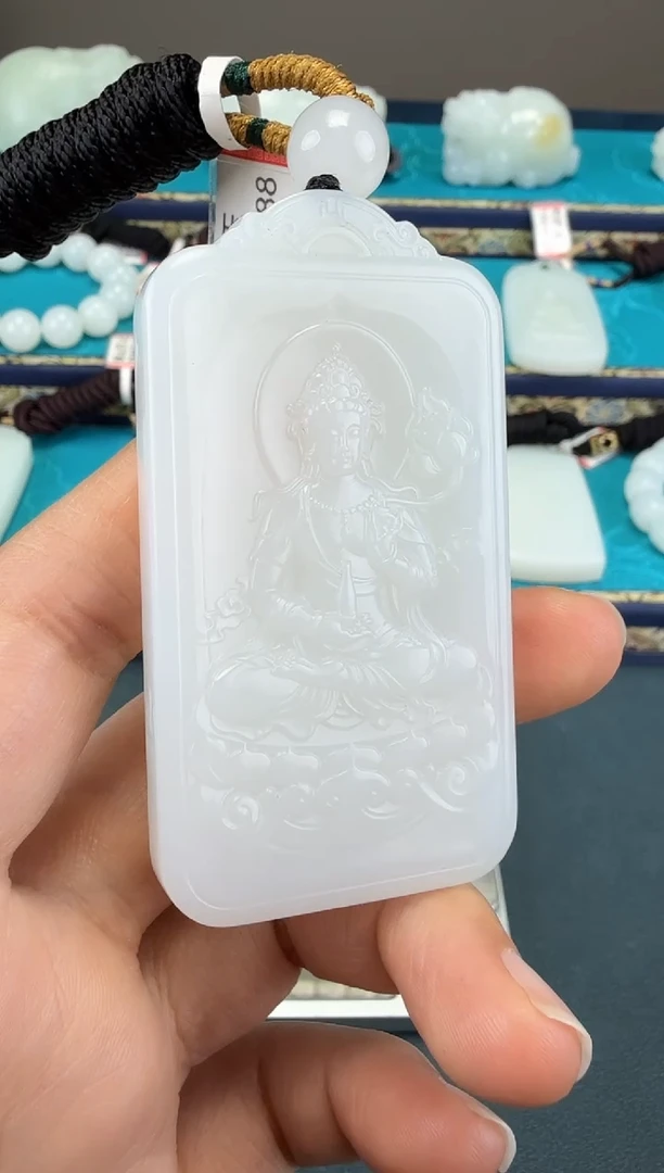 颈饰未镶嵌和田玉1