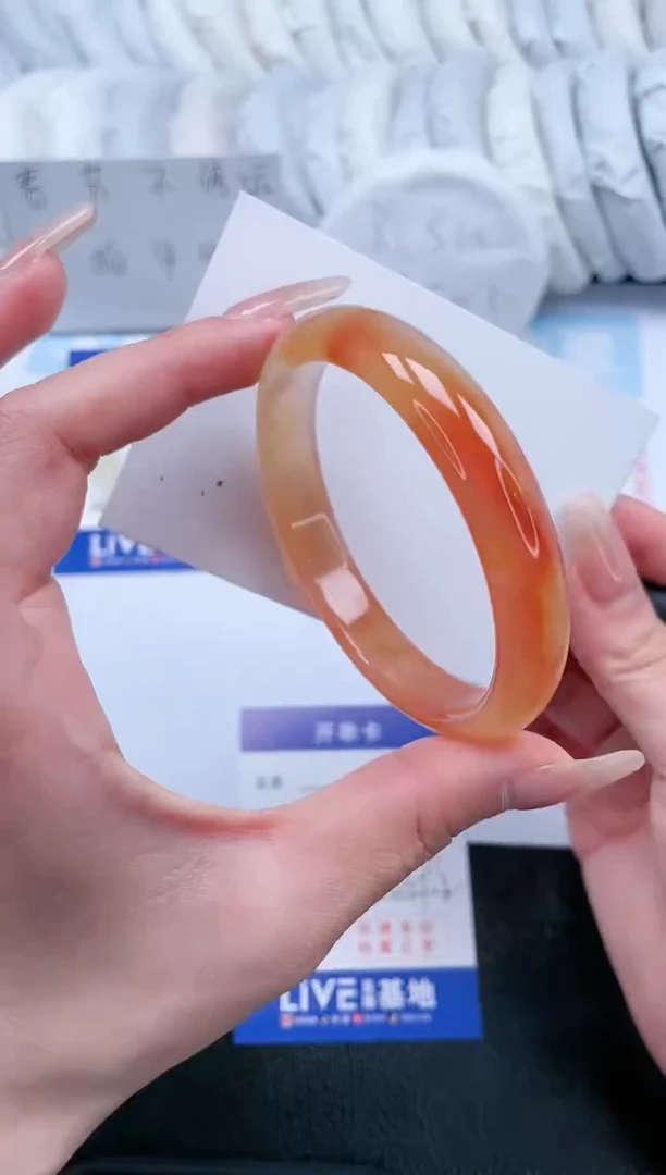 【闪购商品】石英质玉手镯未镶嵌T72-59