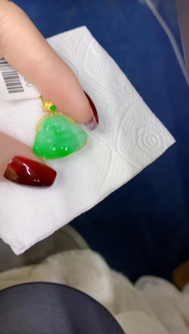 颈饰18K金镶嵌翡翠缅甸天然翡翠A货