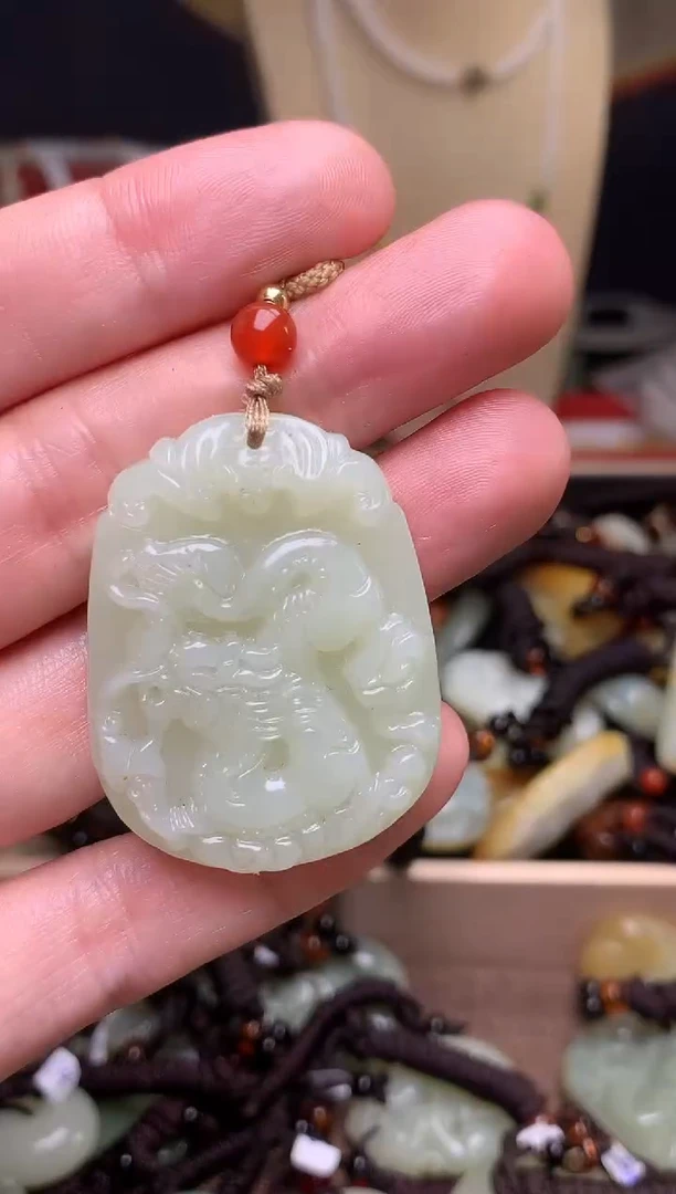 颈饰未镶嵌和田玉新疆料青海料清水和田玉吊坠