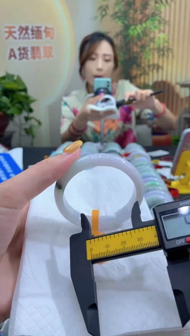 翡翠手镯未镶嵌000035278