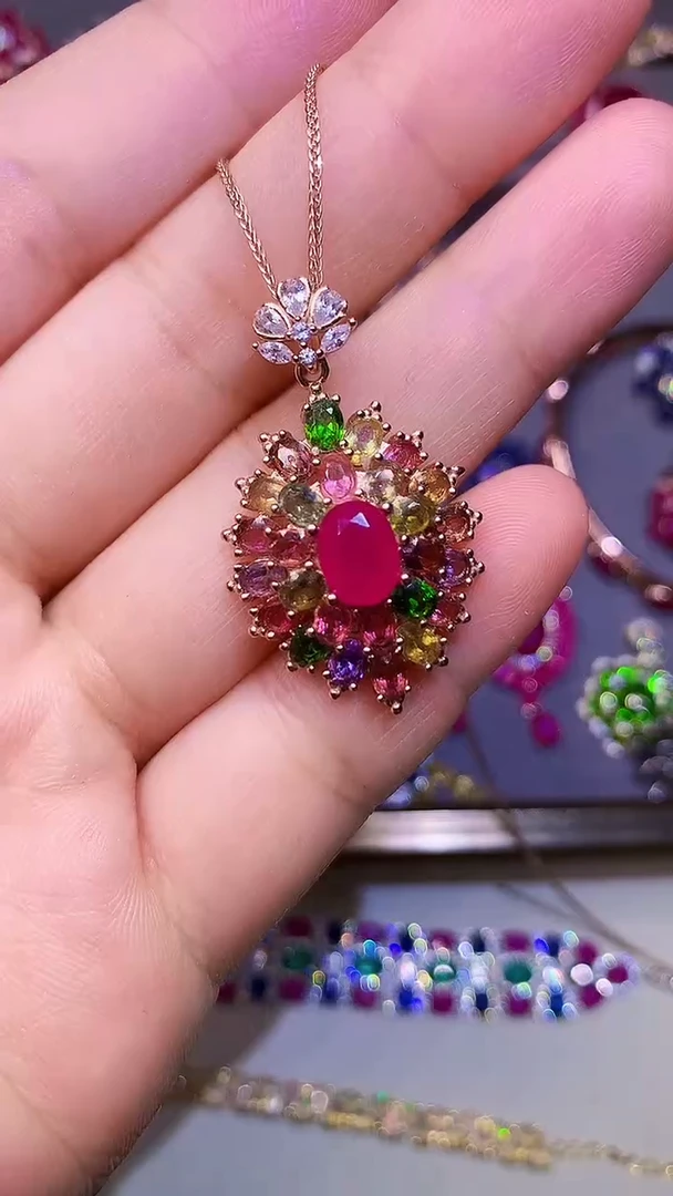 银S925镶嵌颈饰碧玺....