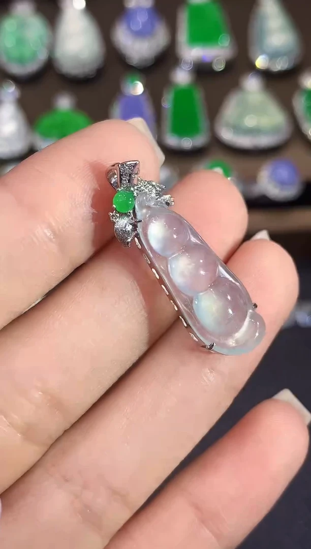 吊坠(不含链)18K金镶嵌翡翠D13