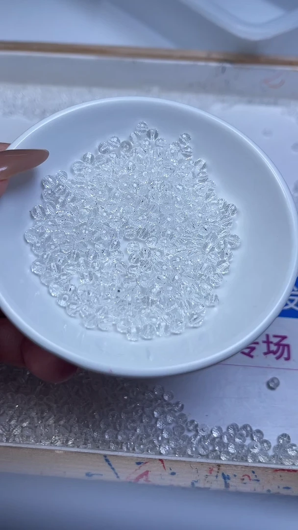 未镶嵌珠宝半成品水晶D71 白水晶切面4mm50个6.8元