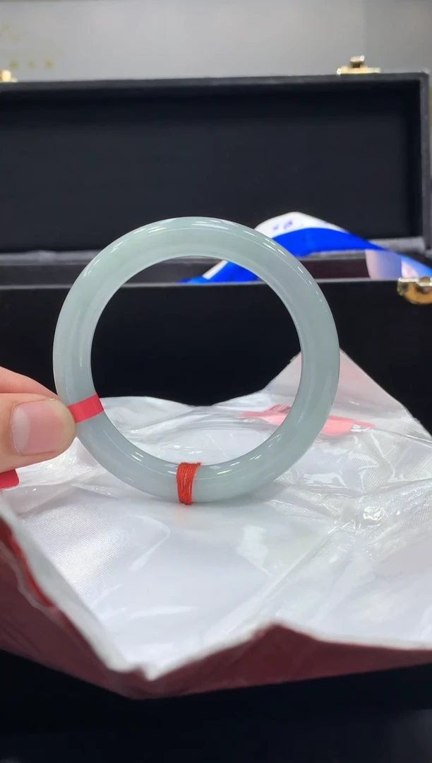 未镶嵌手镯翡翠翡翠手镯