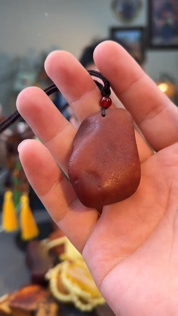 琥珀颈饰未镶嵌吊坠