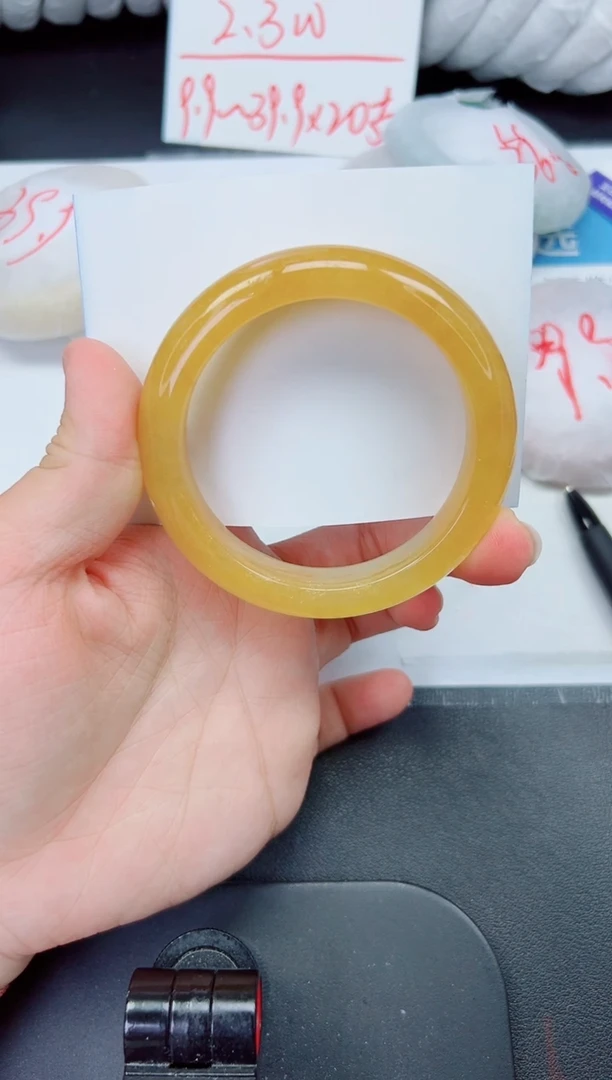 石英质玉手镯未镶嵌83-57.4