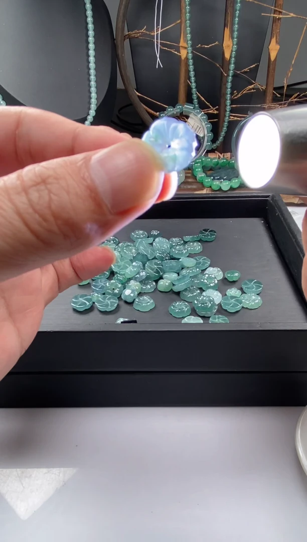 【闪购商品】翡翠手串未镶嵌多样性发货花