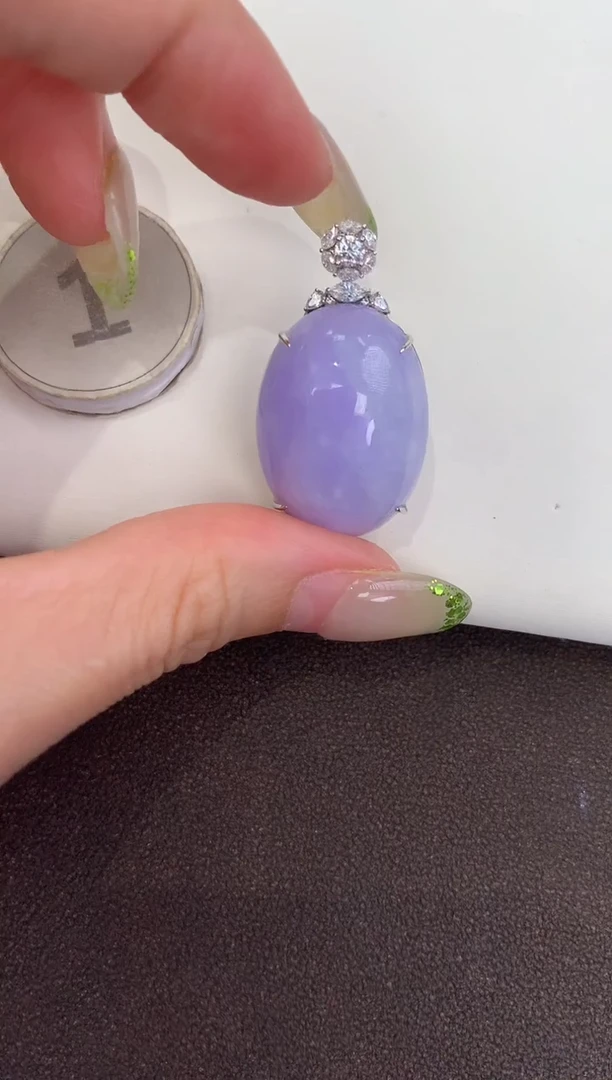 颈饰18K金镶嵌翡翠天然缅甸a货翡翠