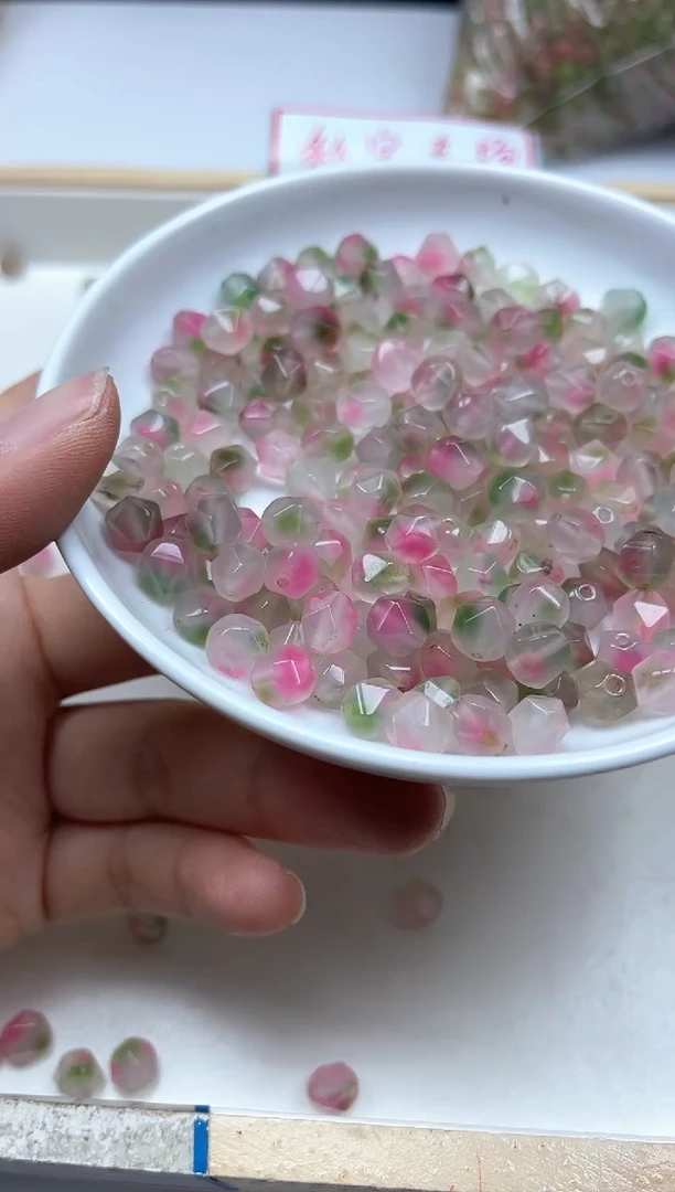 玛瑙/玉髓散珠未镶嵌M675水蜜桃盐 源六菱珠8mm20个8元