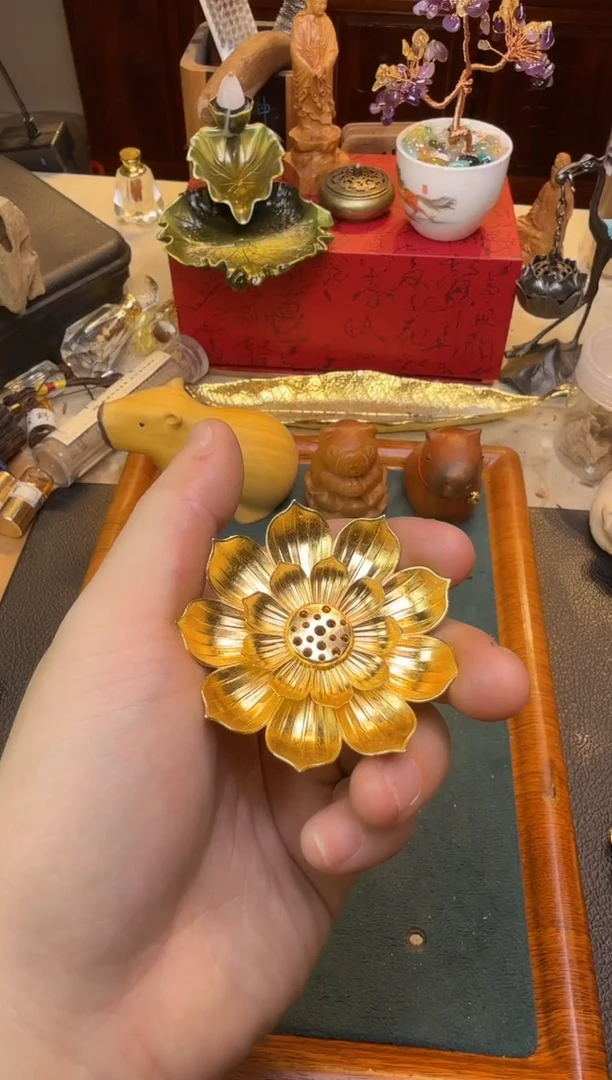 【闪购商品】大莲花底座一个发其一
