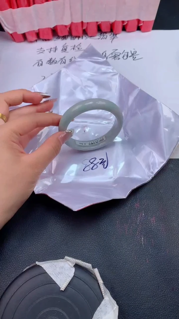 【闪购商品】翡翠手镯未镶嵌天然缅甸A货翡翠手镯