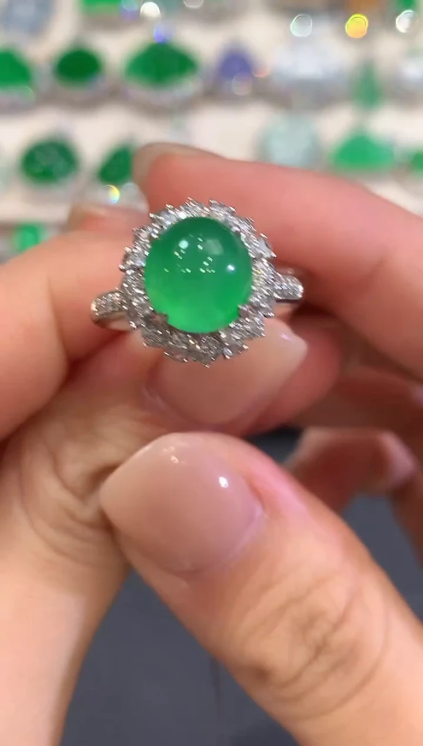 18K金镶嵌戒指翡翠a108