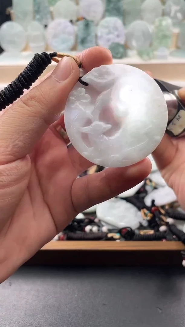 颈饰未镶嵌翡翠....9/25/.10