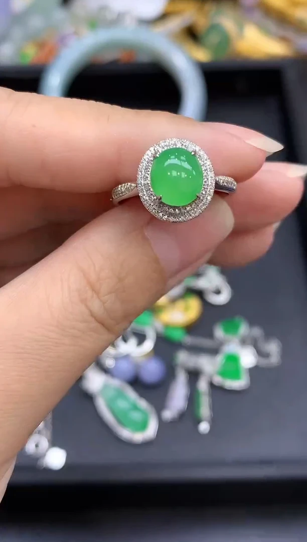 18K金镶嵌戒指翡翠572-中国好珍宝