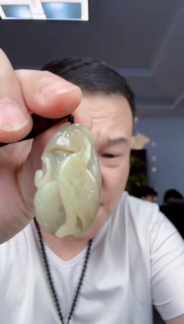 和田玉未镶嵌颈饰1