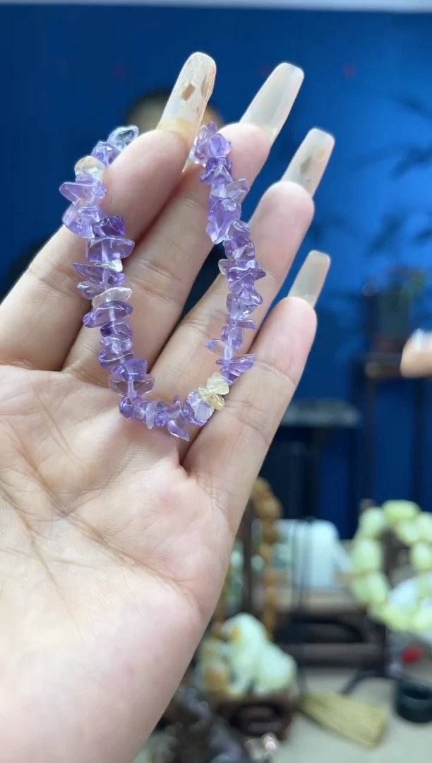 未镶嵌颈饰紫晶1