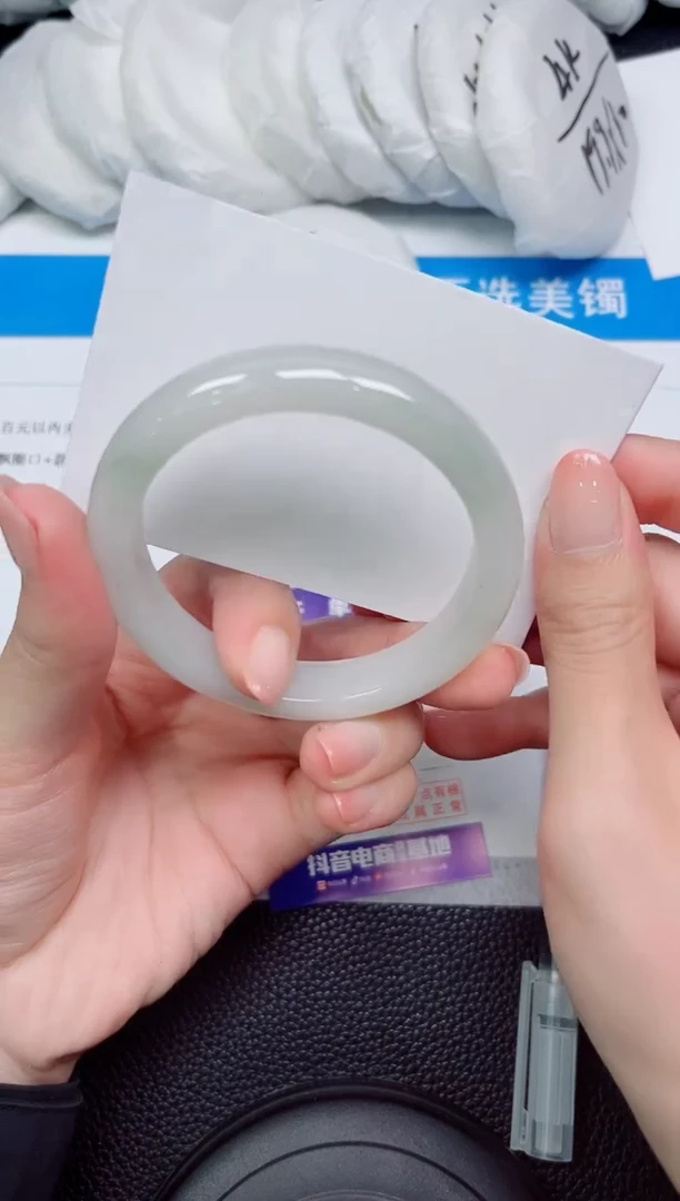 石英质玉手镯未镶嵌408-54.2